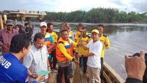 Perahu Penyeberangan ‘Serengkuh Dayung Serentak Ketujuan’ Diluncurkan, Ini Harapan Dedi Hadi